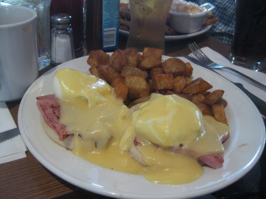 Eggs Benny  $12