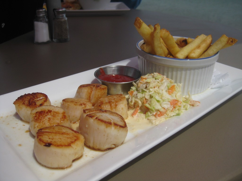Pan seared scallops at Fundy Restaurant