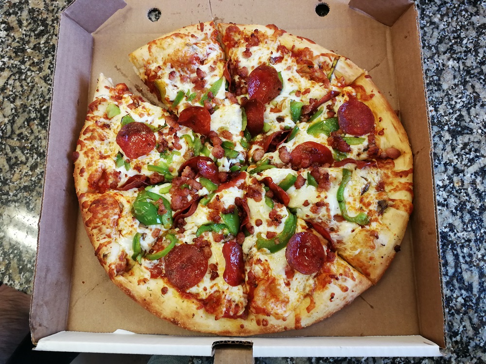 Sackville Pizza: Cook's