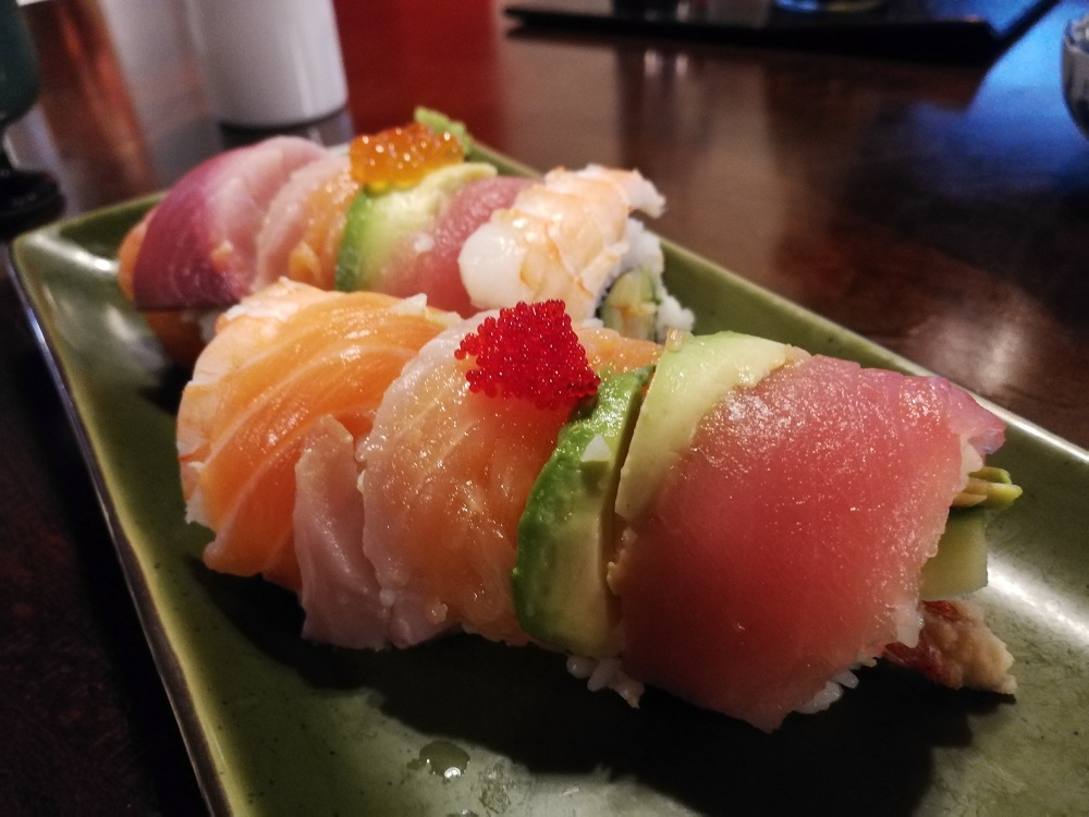sushi at Dora-Q