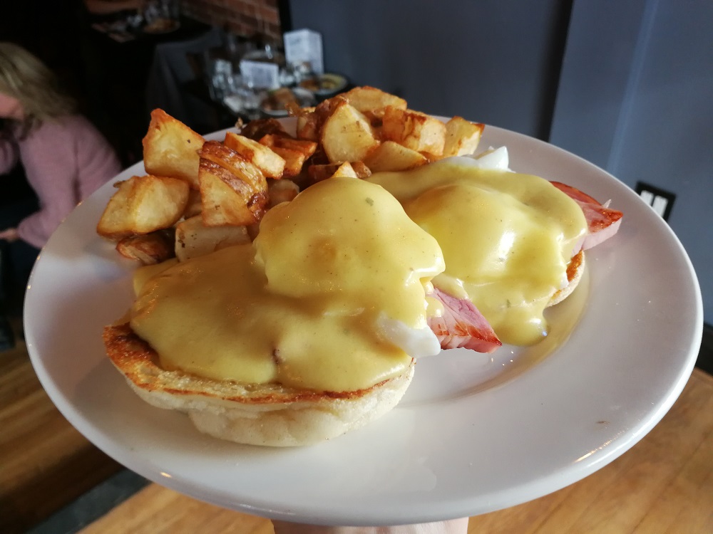 Eggs Benny - Elle's Bistro