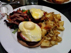 Brunch at the Foggy Goggle